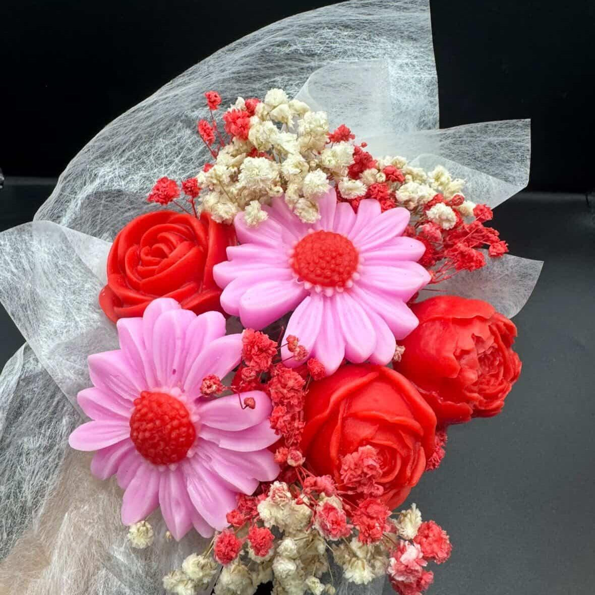 Red & Pink Floral Bouquet